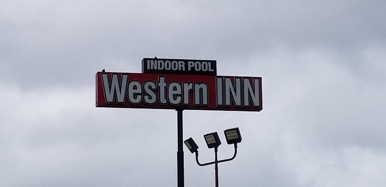 קאונסיל בלאפס Western Inn מראה חיצוני תמונה